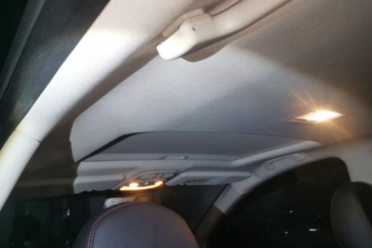 Used Haval M6 2018 1.5T Manual Two-Wheel Drive Elite Model Headliner