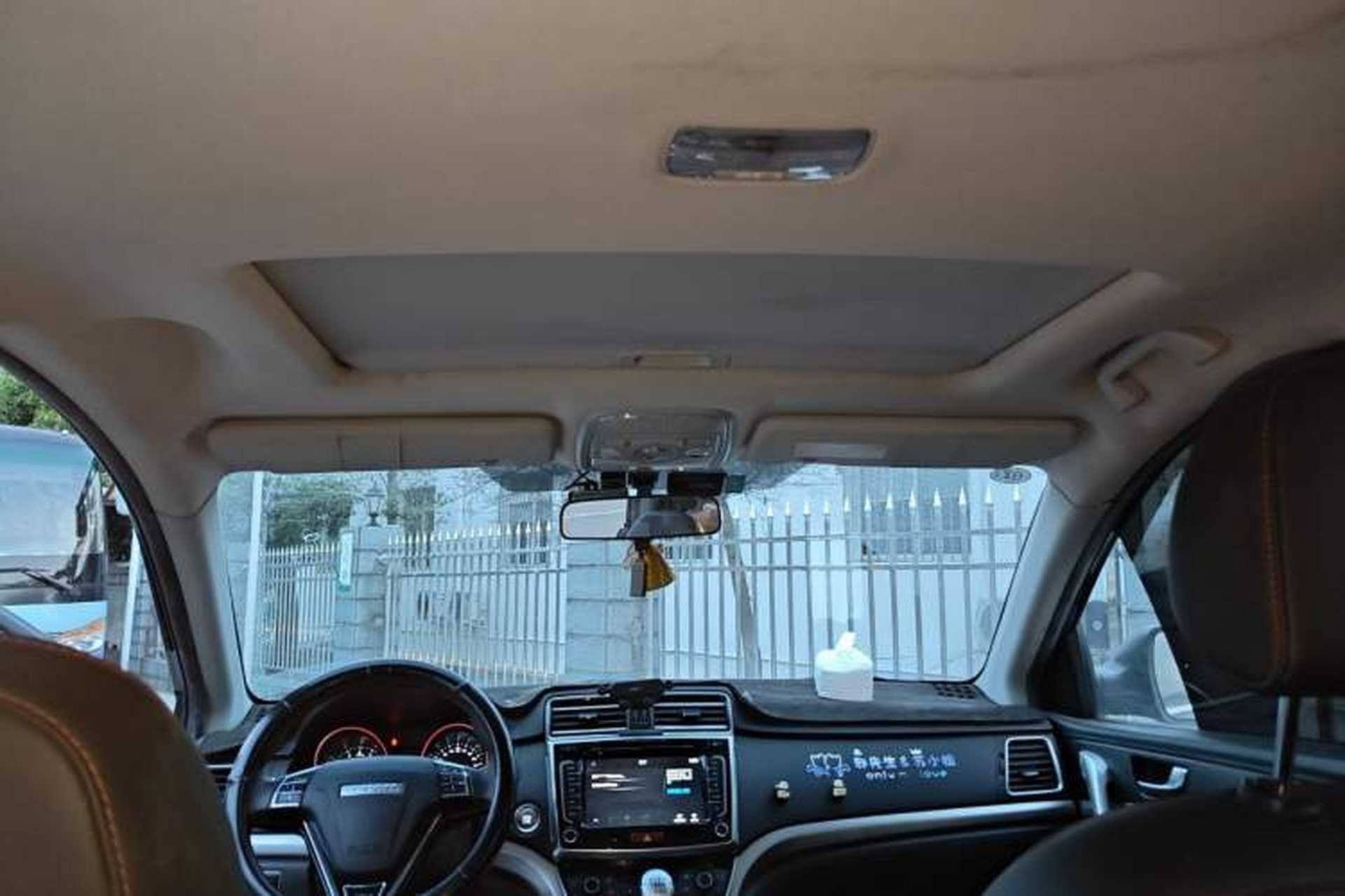 Used Haval M6 2018 1.5T Manual Two-Wheel Drive Elite Model Headliner