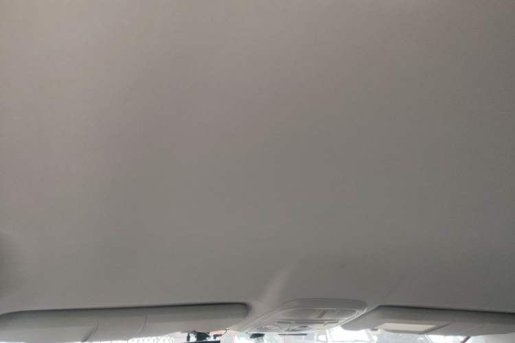 Used Haval M6 2018 Revised Version 1.5T DCT Two-Wheel Drive Urban Style Headliner