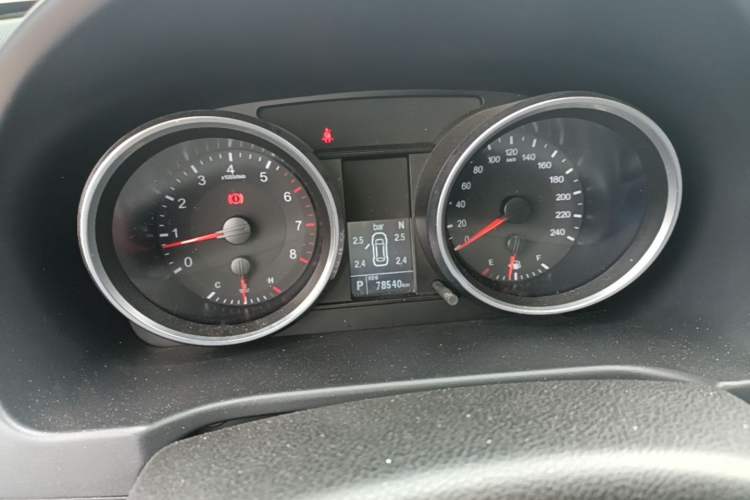 Used Haval M6 2018 Revised Version 1.5T DCT Two-Wheel Drive Elite Edition Instrument Cluster