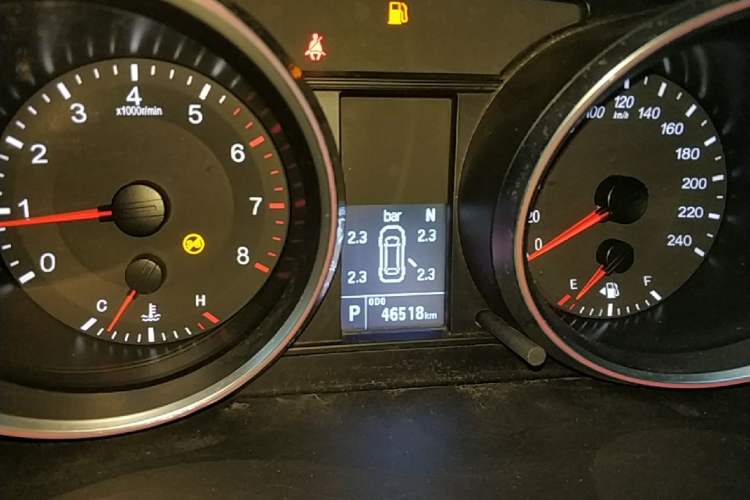Used Haval M6 2018 1.5T DCT Two-Wheel Drive Elite Model Instrument Cluster
