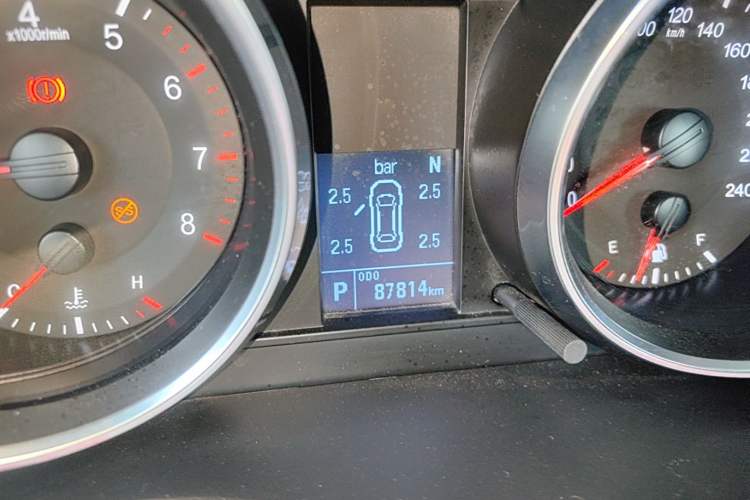 Used Haval M6 2018 Revised Version 1.5T DCT Two-Wheel Drive Elite Edition Instrument Cluster