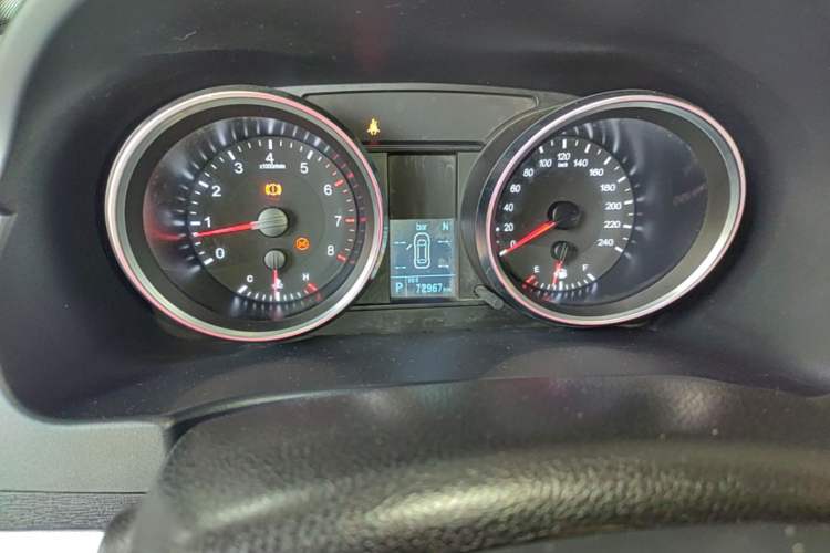 Used Haval M6 2018 Revised Version 1.5T DCT Two-Wheel Drive Elite Edition Instrument Cluster