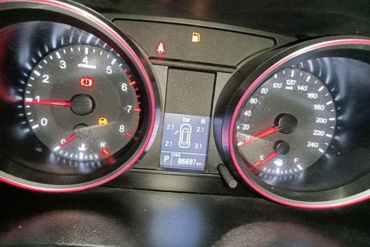 Used Haval M6 2018 1.5T DCT Two-Wheel Drive Elite Model Instrument Cluster