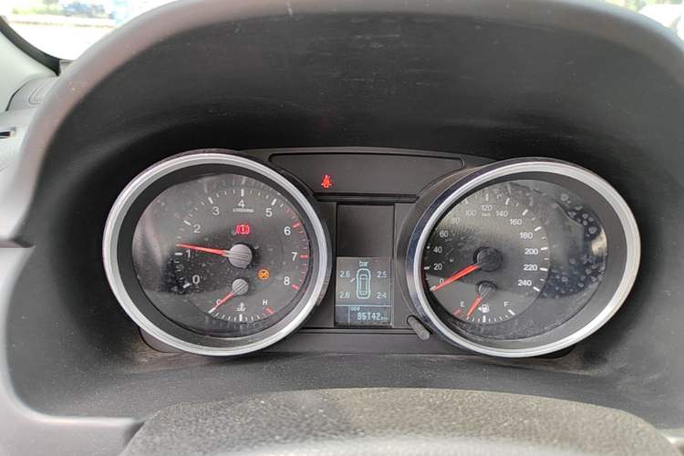Used Haval M6 2018 1.5T Manual Two-Wheel Drive Elite Model Instrument Cluster