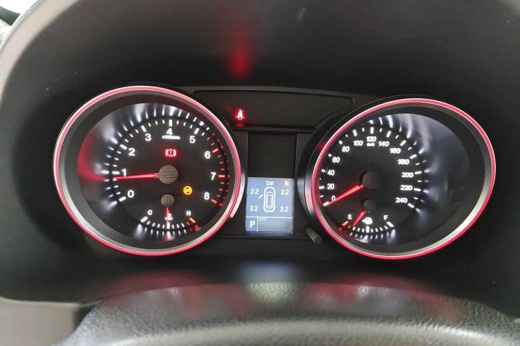 Used Haval M6 2018 Revised Version 1.5T DCT Two-Wheel Drive Elite Edition Instrument Cluster