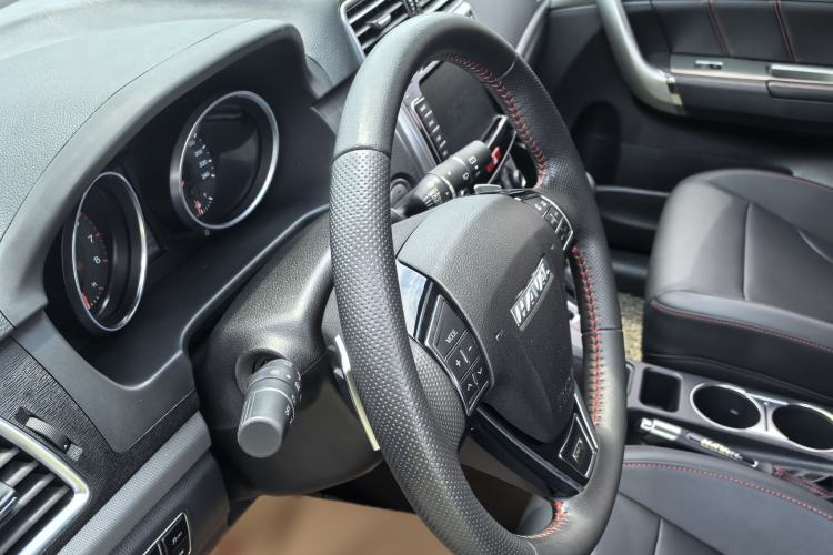 Used Haval M6 2018 Revised Version 1.5T DCT Two-Wheel Drive Elite Edition Interior 1