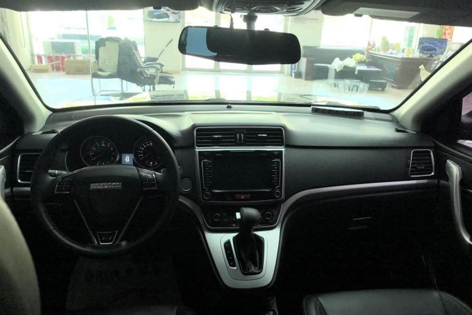 Used Haval M6 2018 Revised Version 1.5T DCT Two-Wheel Drive Elite Edition Interior 3