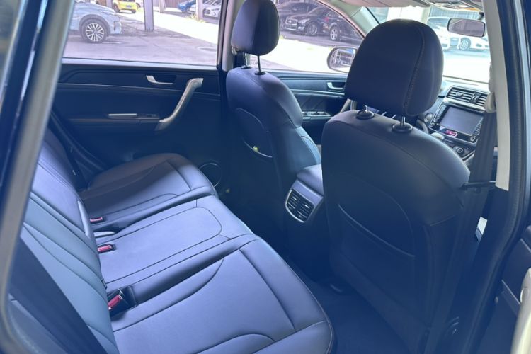 Used Haval M6 2018 Revised Version 1.5T DCT Two-Wheel Drive Elite Edition Interior 9