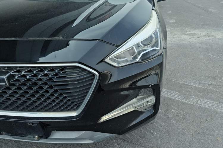 Used Haval M6 2018 1.5T Manual Two-Wheel Drive Elite Model Left Front Headlight