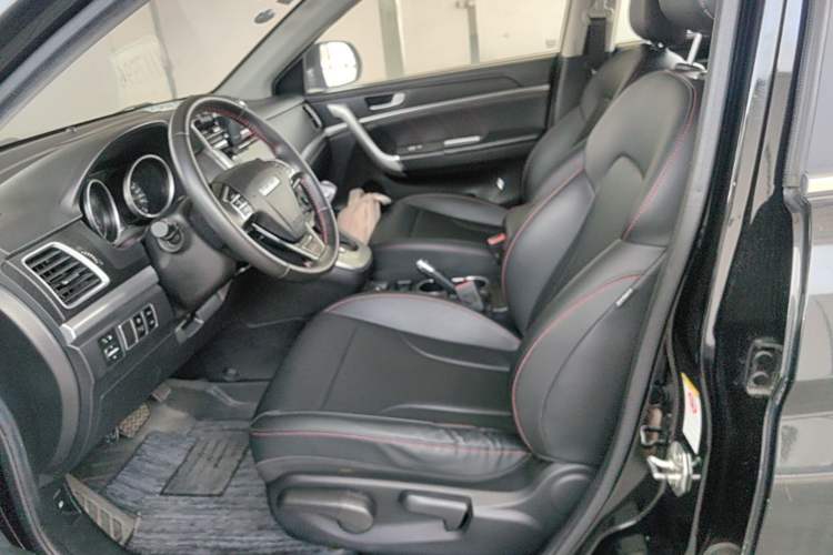 Used Haval M6 2018 Revised Version 1.5T DCT Two-Wheel Drive Elite Edition Left Front Seat