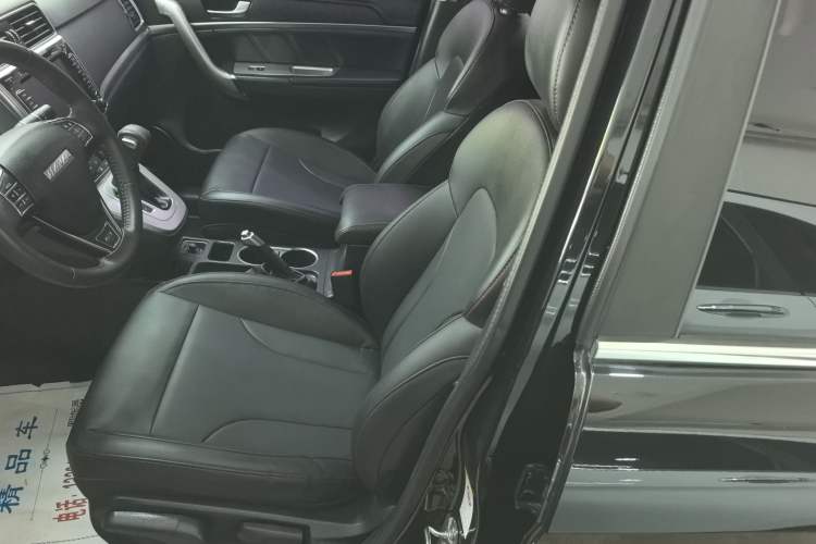 Used Haval M6 2018 Revised Version 1.5T DCT Two-Wheel Drive Elite Edition Left Front Seat