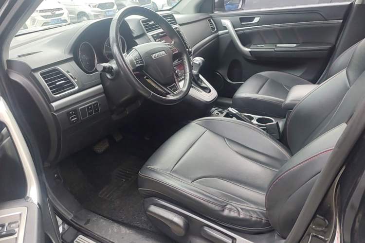 Used Haval M6 2018 Revised Version 1.5T DCT Two-Wheel Drive Elite Edition Left Front Seat