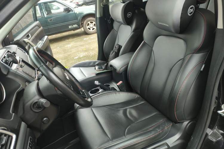 Used Haval M6 2018 1.5T Manual Two-Wheel Drive Elite Model Left Front Seat