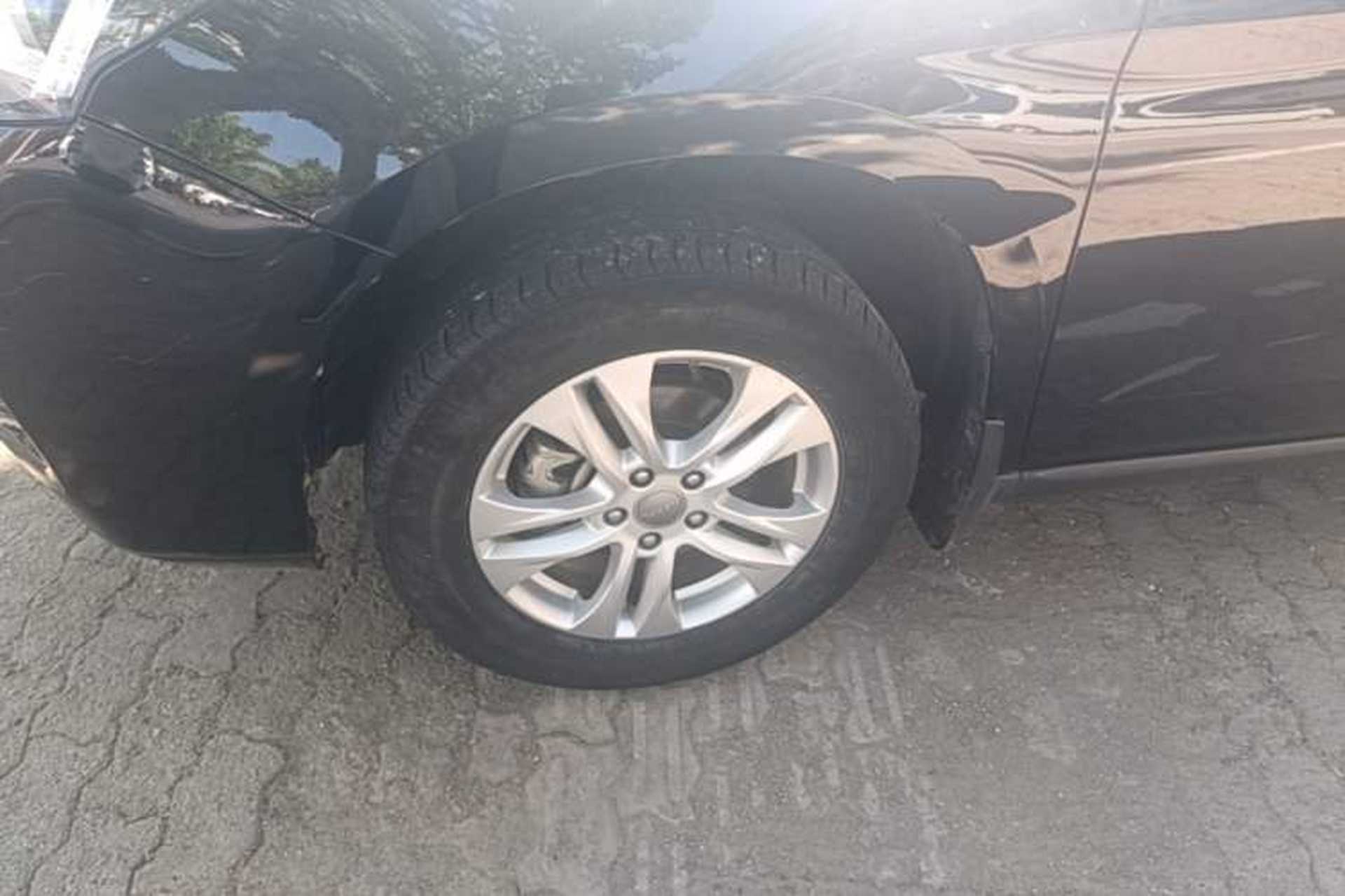 Used Haval M6 2018 1.5T Manual Two-Wheel Drive Elite Model Left Front Wheel Hub