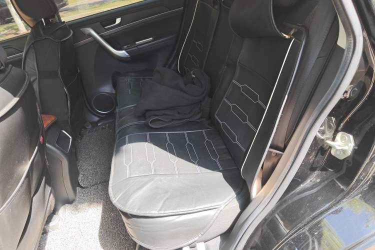 Used Haval M6 2018 1.5T Manual Two-Wheel Drive Urban Model Left Rear Seat