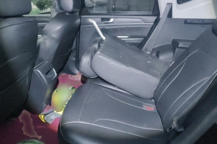 Used Haval M6 2018 1.5T Manual Two-Wheel Drive Urban Model Left Rear Seat
