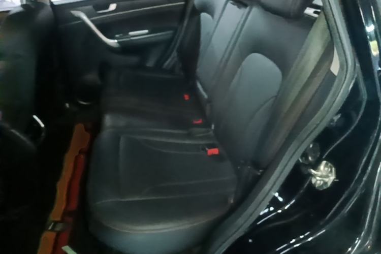 Used Haval M6 2018 1.5T DCT Two-Wheel Drive Elite Model Left Rear Seat