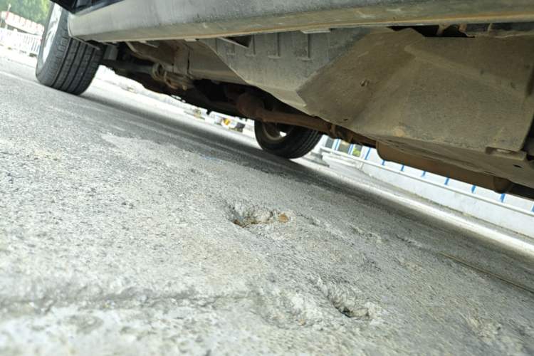 Used Haval M6 2018 1.5T Manual Two-Wheel Drive Elite Model Left Side Sill