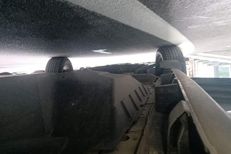 Used Haval M6 2018 1.5T DCT Two-Wheel Drive Elite Model Left Side Sill