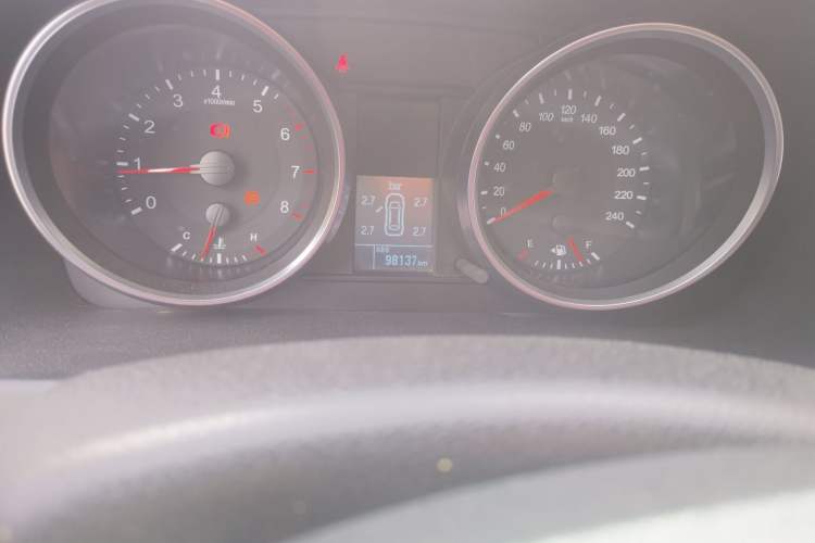 Used Haval M6 2018 1.5T Manual Two-Wheel Drive Elite Model Odometer Close Up