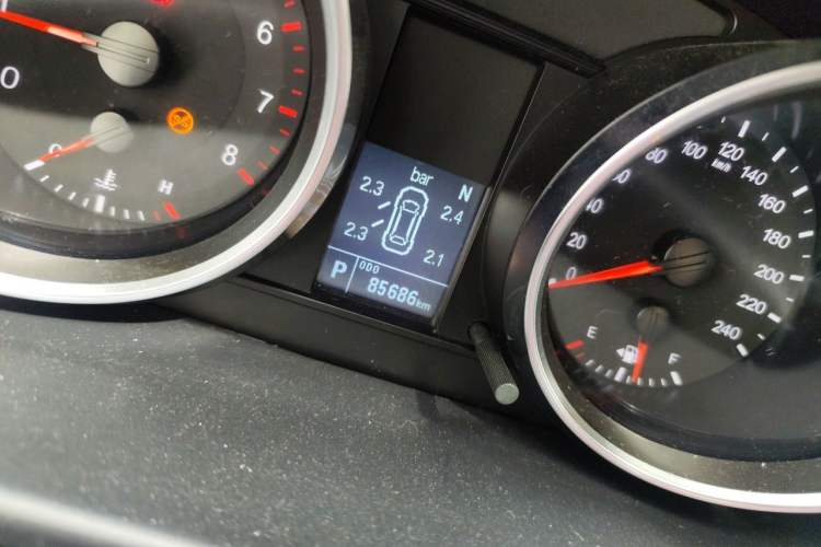 Used Haval M6 2018 Revised Version 1.5T DCT Two-Wheel Drive Elite Edition Odometer Close Up