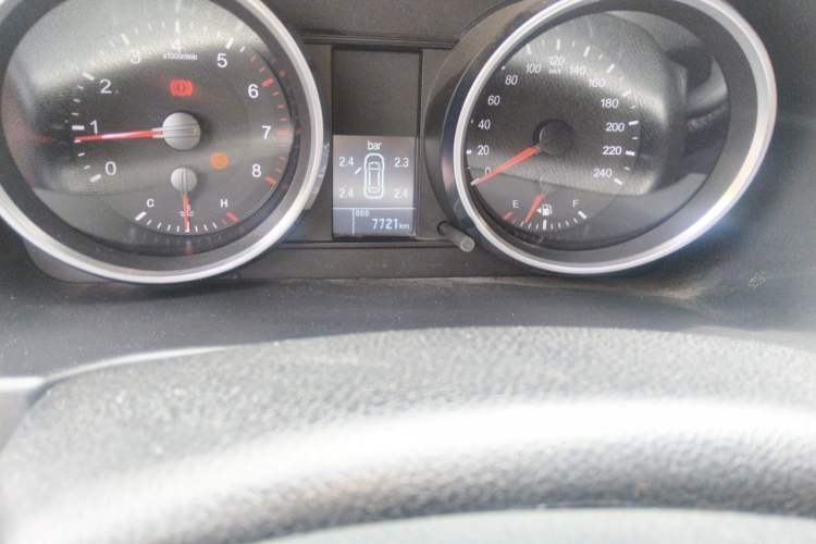 Used Haval M6 2018 1.5T Manual Two-Wheel Drive Elite Model Odometer Close Up