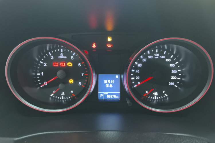 Used Haval M6 2018 Revised Version 1.5T DCT Two-Wheel Drive Elite Edition Odometer Close Up