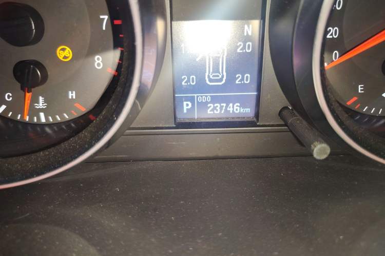 Used Haval M6 2018 1.5T DCT Two-Wheel Drive Elite Model Odometer Close Up