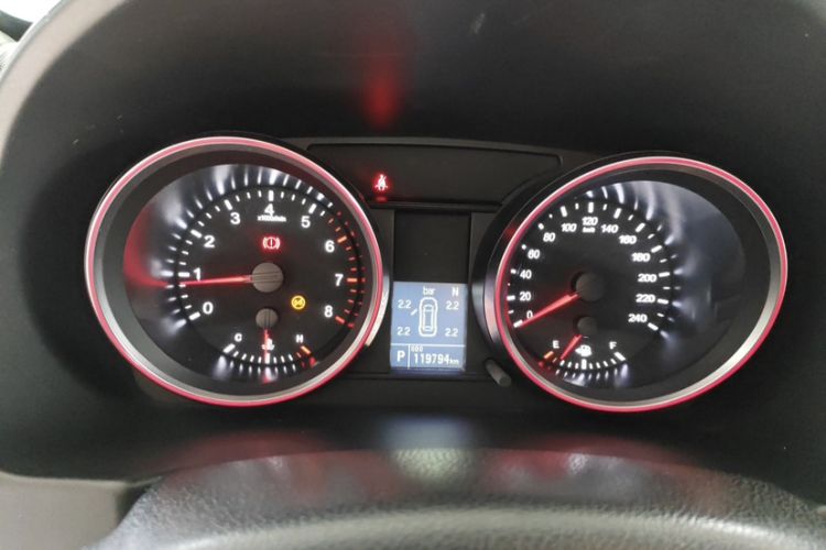 Used Haval M6 2018 Revised Version 1.5T DCT Two-Wheel Drive Elite Edition Odometer Close Up