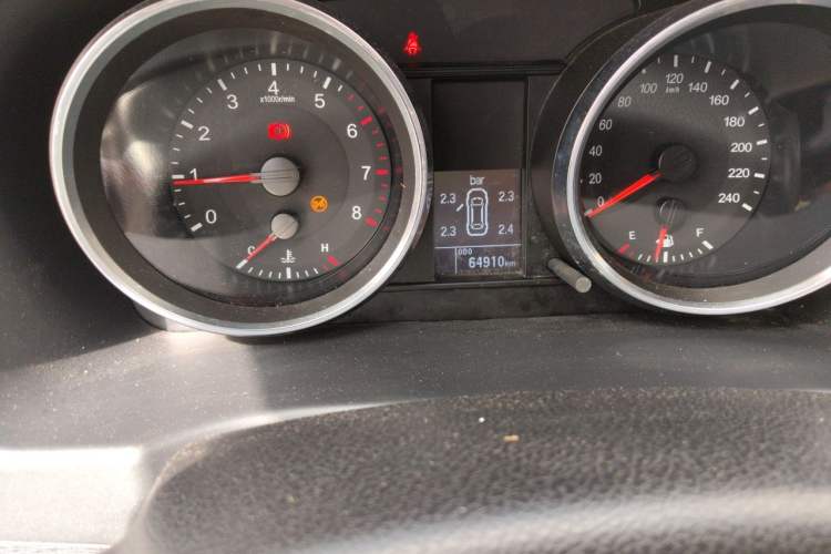 Used Haval M6 2018 1.5T Manual Two-Wheel Drive Elite Model Odometer Close Up