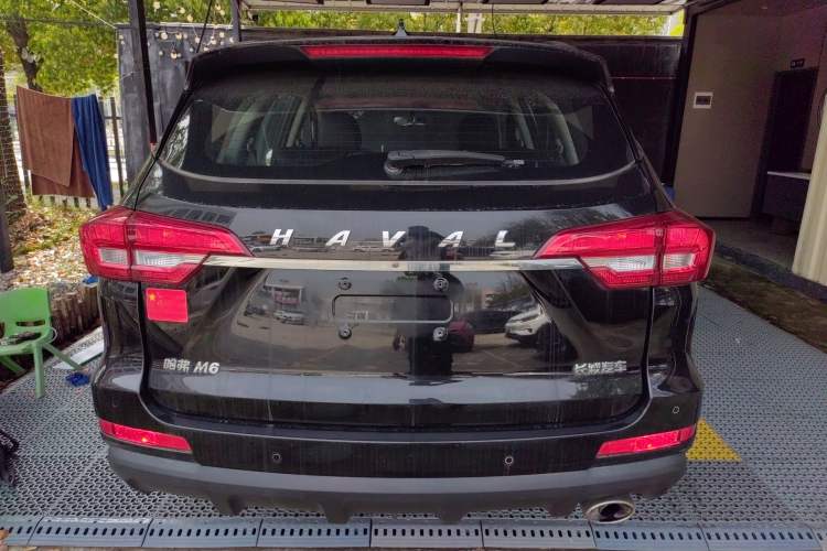Used Haval M6 2018 Revised Version 1.5T DCT Two-Wheel Drive Elite Edition Rear