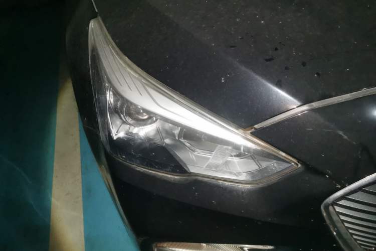 Used Haval M6 2018 1.5T Manual Two-Wheel Drive Elite Model Right Front Headlight