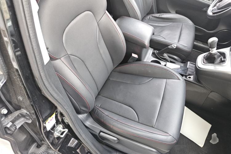 Used Haval M6 2018 1.5T Manual Two-Wheel Drive Elite Model Right Front Seat