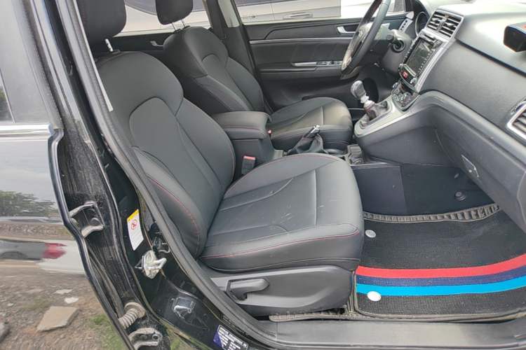 Used Haval M6 2018 1.5T Manual Two-Wheel Drive Elite Model Right Front Seat