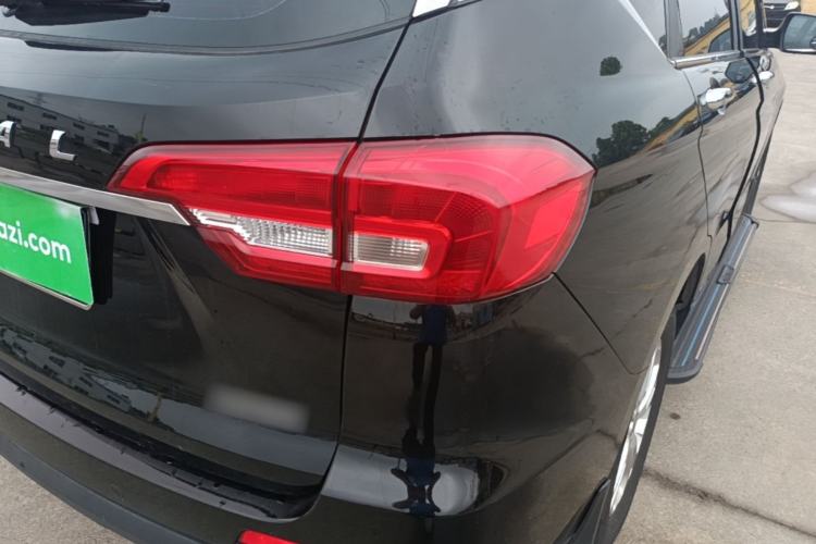 Used Haval M6 2018 Revised Version 1.5T DCT Two-Wheel Drive Elite Edition Right Rear Taillight