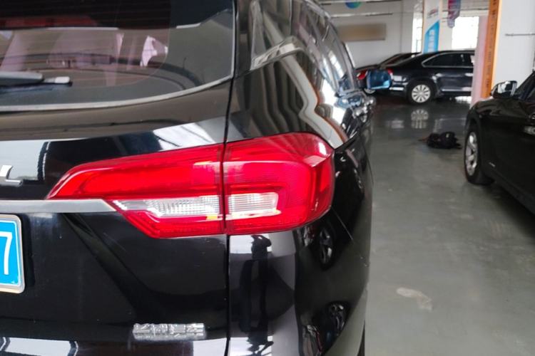 Used Haval M6 2018 1.5T DCT Two-Wheel Drive Elite Model Right Rear Taillight