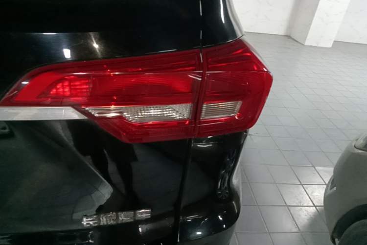 Used Haval M6 2018 1.5T DCT Two-Wheel Drive Elite Model Right Rear Taillight