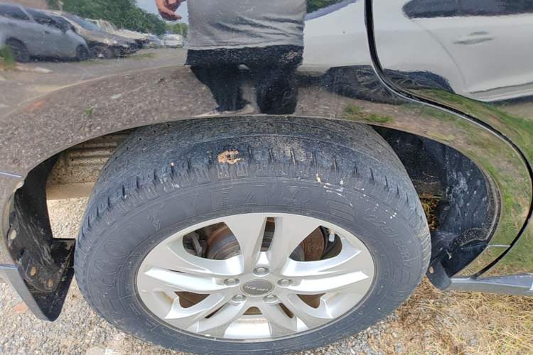 Used Haval M6 2018 1.5T Manual Two-Wheel Drive Elite Model Right Rear Wheel Hub