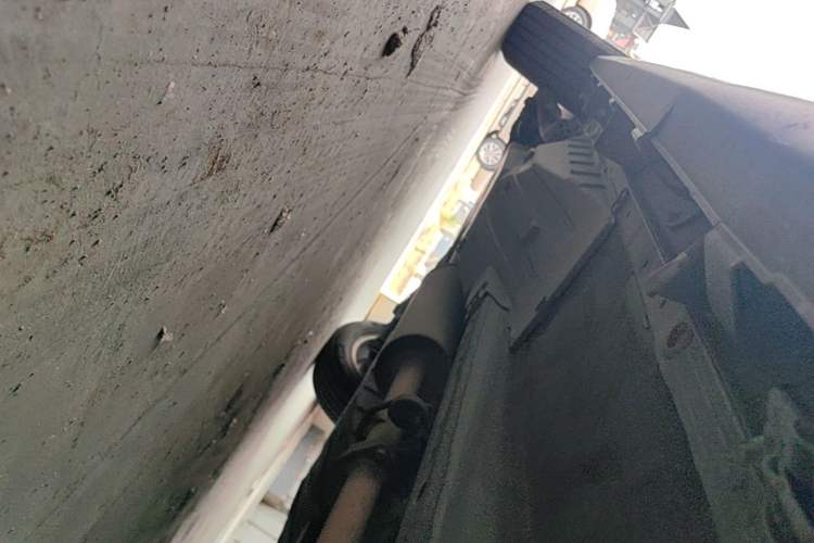 Used Haval M6 2018 Revised Version 1.5T DCT Two-Wheel Drive Elite Edition Right Side Sill