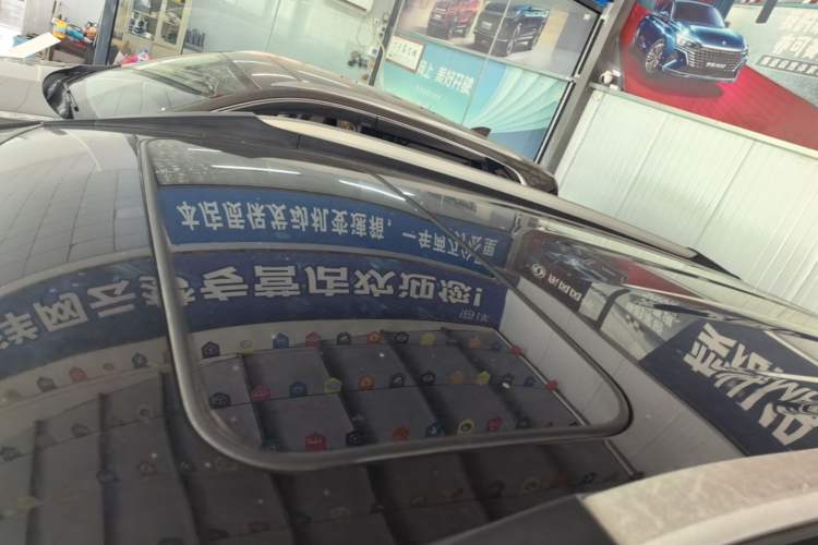Used Haval M6 2018 Revised Version 1.5T DCT Two-Wheel Drive Elite Edition Roof