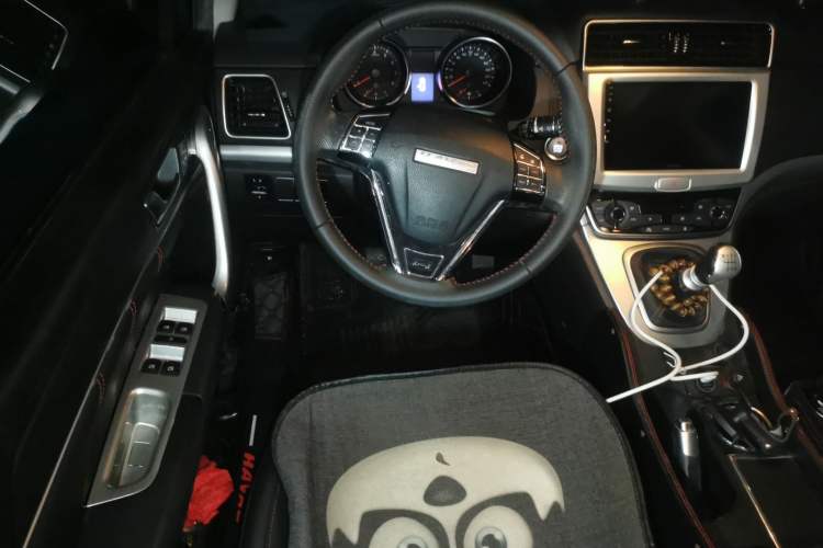 Used Haval M6 2018 1.5T Manual Two-Wheel Drive Elite Model Steering Wheel