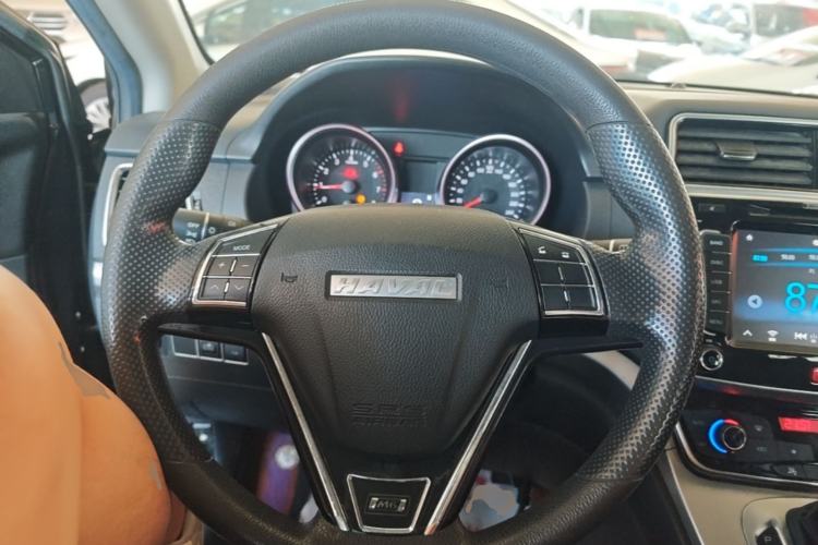 Used Haval M6 2018 Revised Version 1.5T DCT Two-Wheel Drive Urban Style Steering Wheel