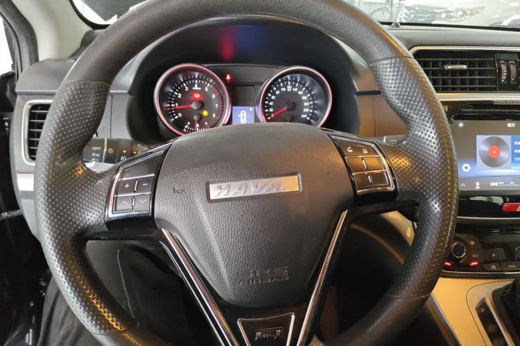 Used Haval M6 2018 Revised Version 1.5T DCT Two-Wheel Drive Urban Style Steering Wheel