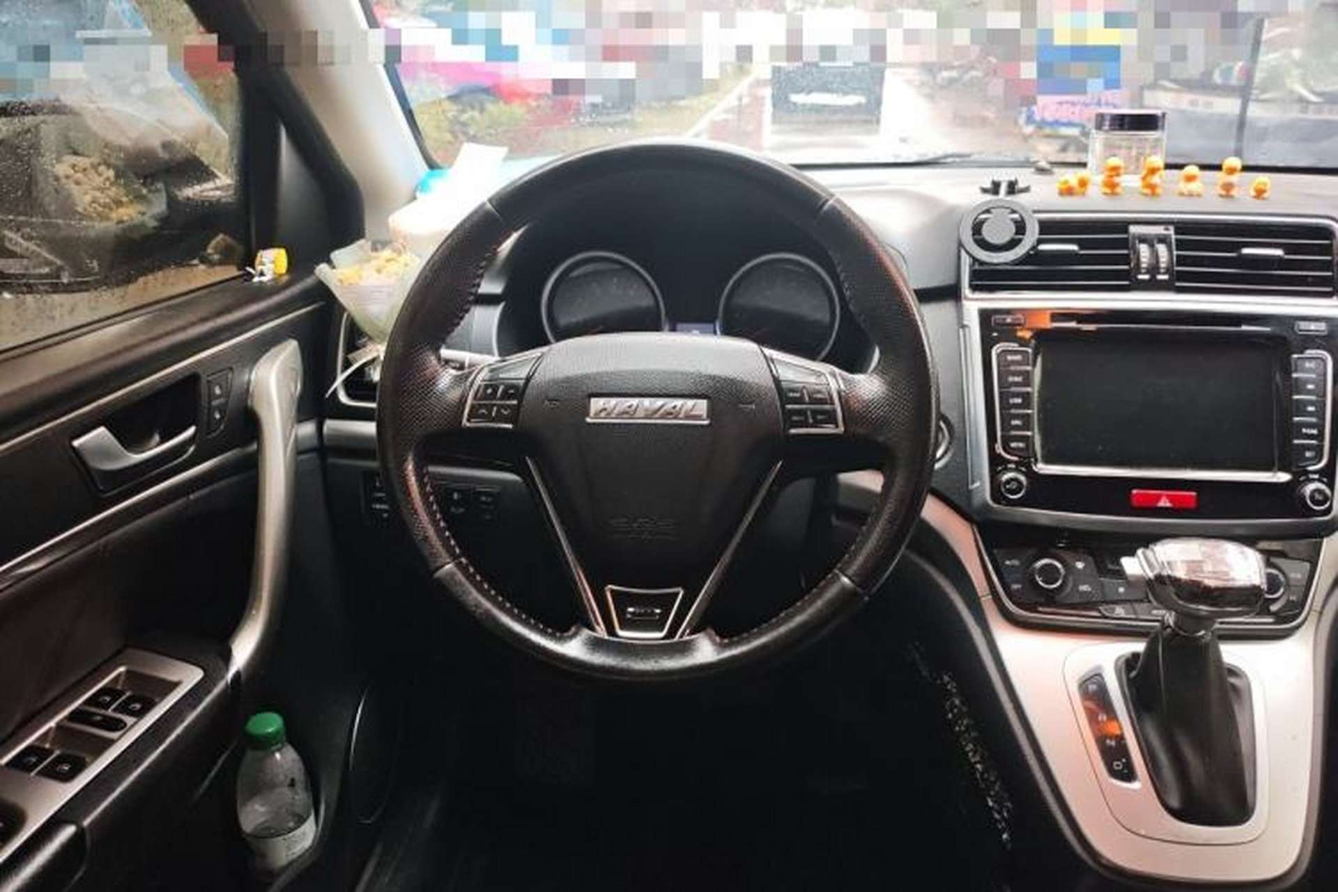 Used Haval M6 2018 Revised Version 1.5T DCT Two-Wheel Drive Elite Edition Steering Wheel