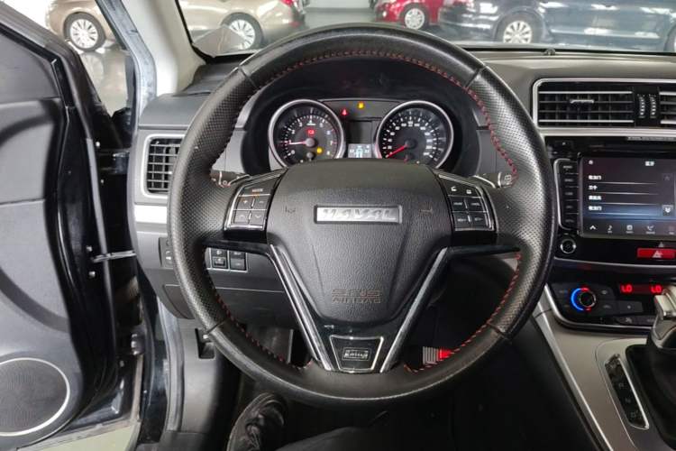 Used Haval M6 2018 1.5T DCT Two-Wheel Drive Elite Model Steering Wheel