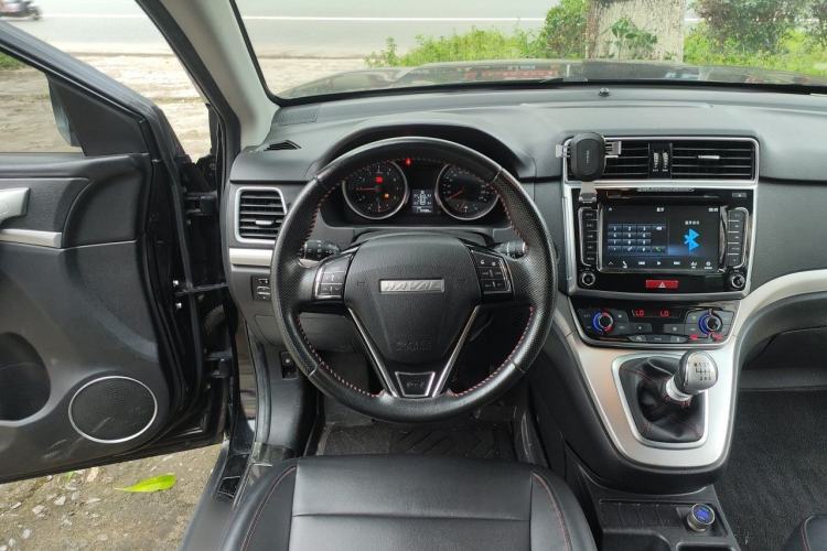 Used Haval M6 2018 1.5T Manual Two-Wheel Drive Elite Model Steering Wheel