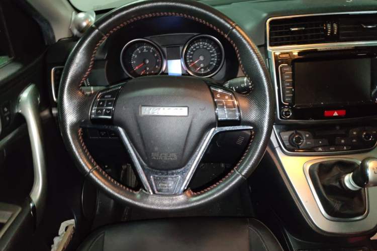 Used Haval M6 2018 1.5T Manual Two-Wheel Drive Elite Model Steering Wheel