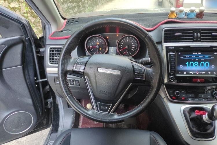 Used Haval M6 2018 1.5T Manual Two-Wheel Drive Elite Model Steering Wheel