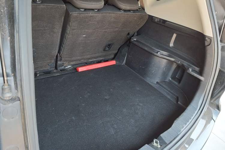 Used Haval M6 2018 Revised Version 1.5T DCT Two-Wheel Drive Urban Style Trunk